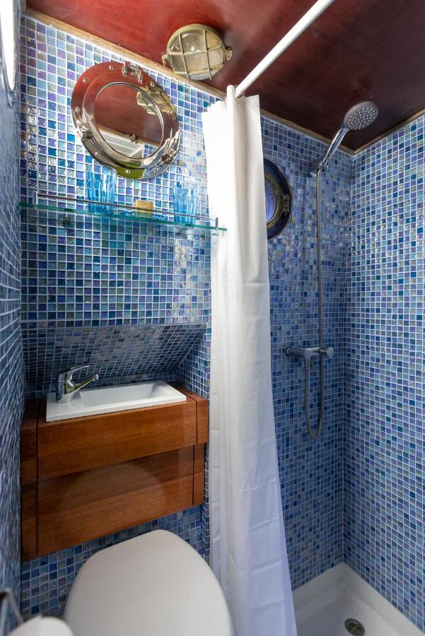 Bateau Peniche Au Coeur De Lille Bed & Breakfast ภายนอก รูปภาพ